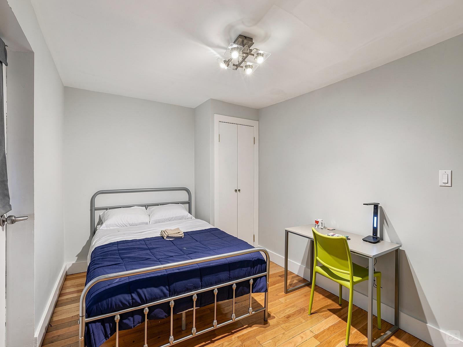 Private Room (full Size Bed) - 85