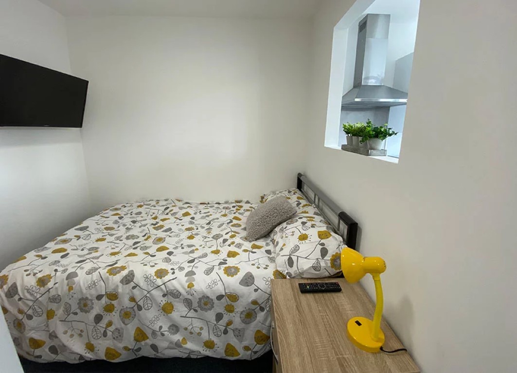  One-Bedroom Flat  -  Renaissance House  - Gallery -  1