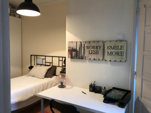 Cosy single bedroom with a private bathroom in a 4-bedroom flat
