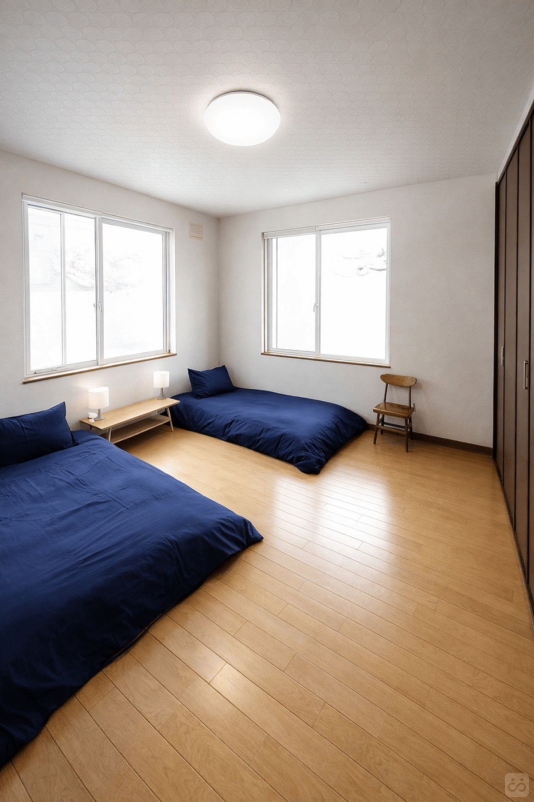 Large City Side Room - 3