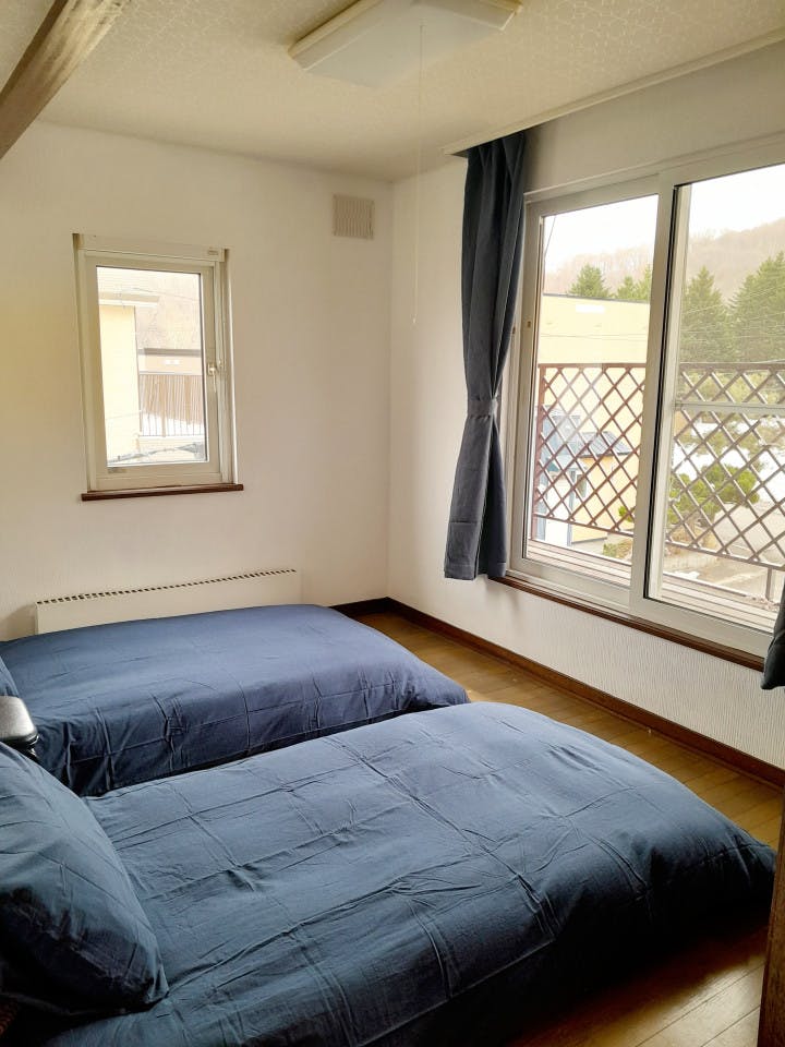  Mountain View Room  -  Stunning Traditional Coliving in Sapporo with Panoramic Views & Nature Access  - Gallery -  36
