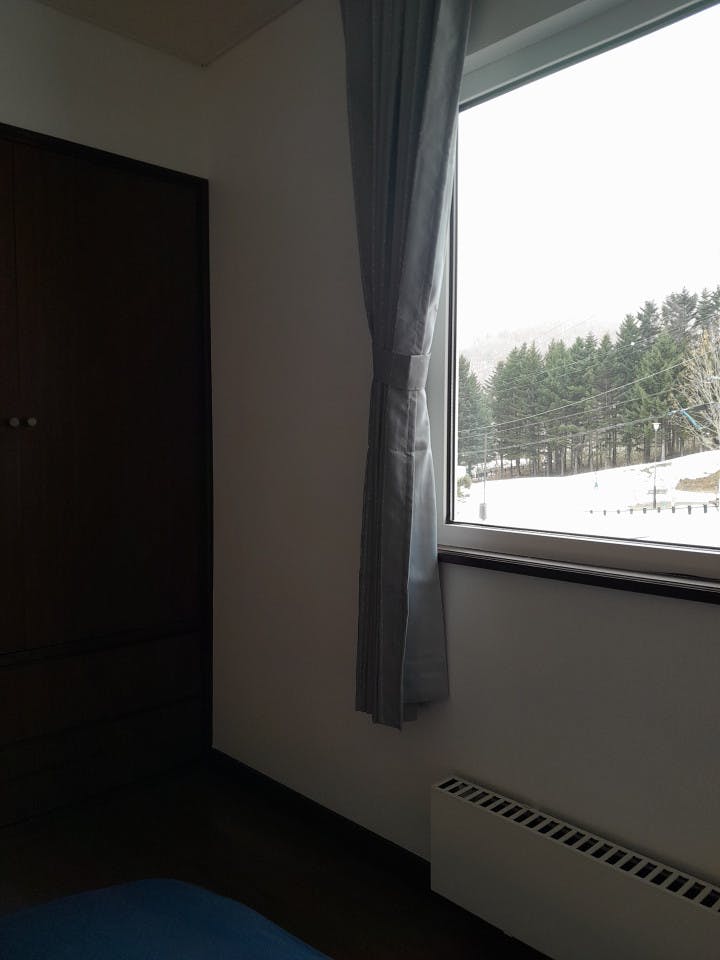  Mountain View Room  -  Stunning Traditional Coliving in Sapporo with Panoramic Views & Nature Access  - Gallery -  23