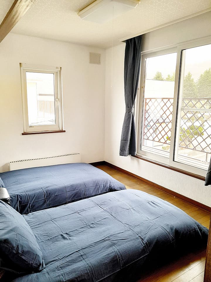  Mountain View Room  -  Stunning Traditional Coliving in Sapporo with Panoramic Views & Nature Access  - Gallery -  37
