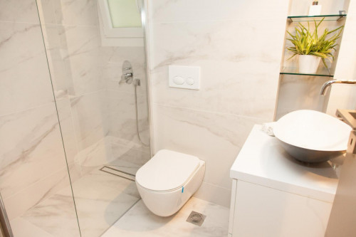 Aurora: Bright 1st floor 1-bedroom flat in Glyfada with balconies all around - Gallery - 10