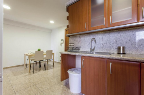 Welcoming double bedroom in a student flat, in Camins al Grau - Gallery - 9