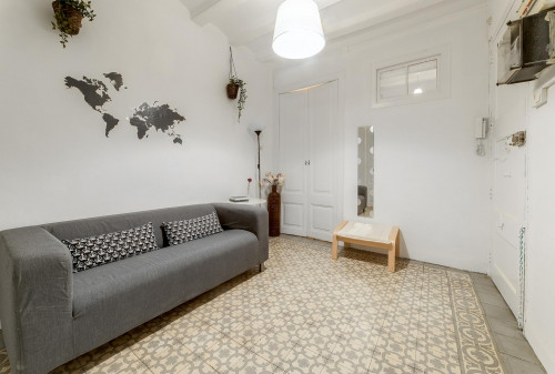 Bright double bedroom in L'Example - Gallery - 16