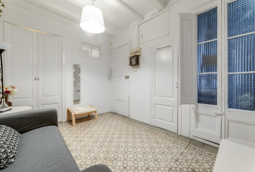 Bright double bedroom in L'Example - Gallery - 15