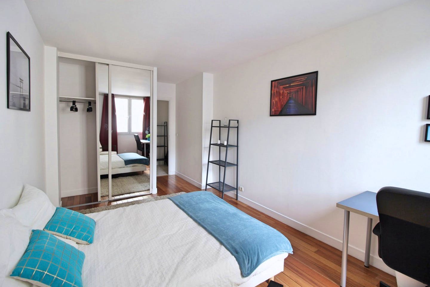  Spacious And Bright Room - 16m² - PA13  -  Bright and well appointed apartment located near the Sacré Cœur  - Gallery -  16