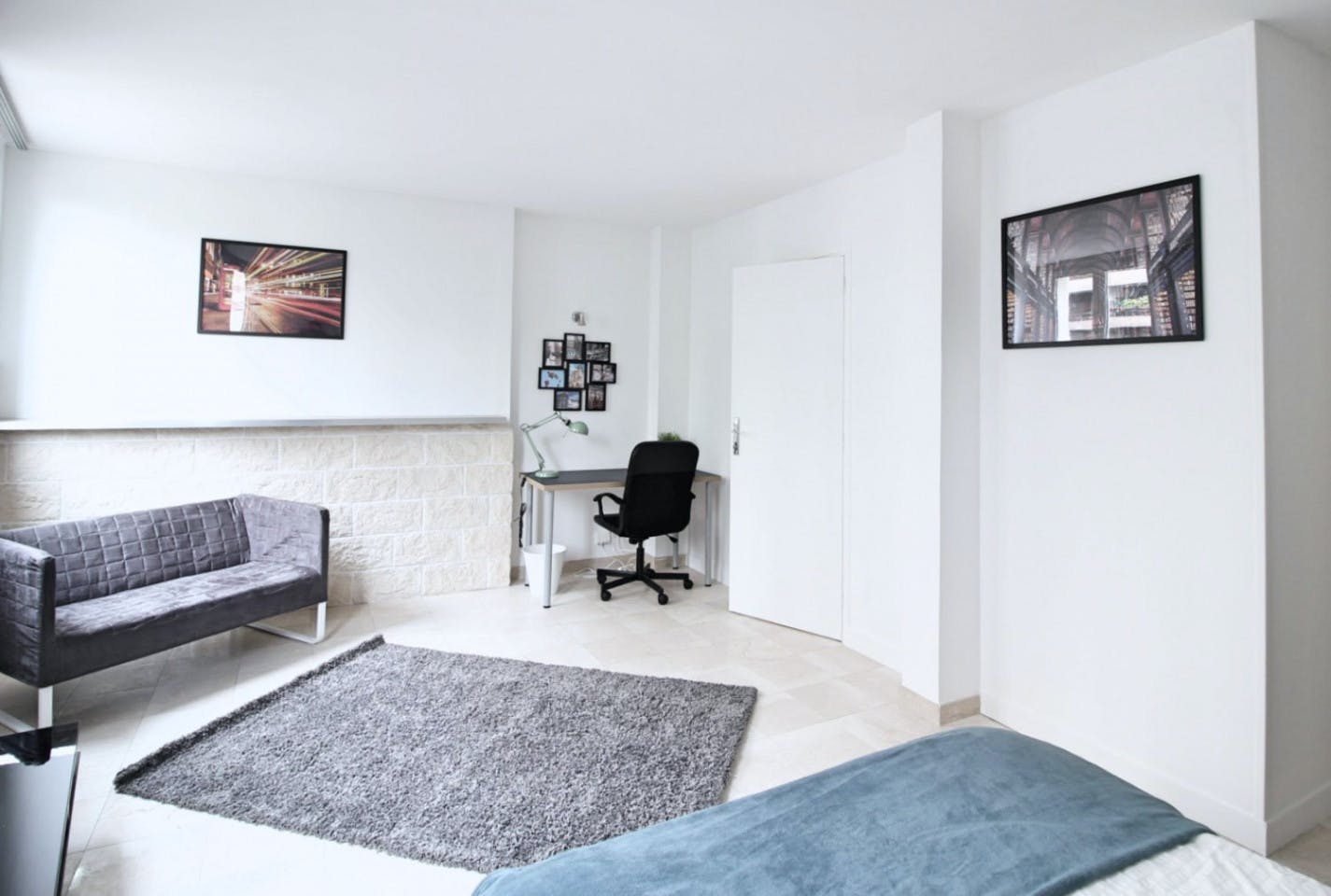  Large Welcoming Room - 22m² - PA12  -  Bright and well appointed apartment located near the Sacré Cœur  - Gallery -  13