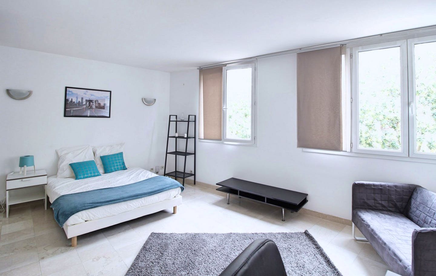  Large Welcoming Room - 22m² - PA12  -  Bright and well appointed apartment located near the Sacré Cœur  - Gallery -  6
