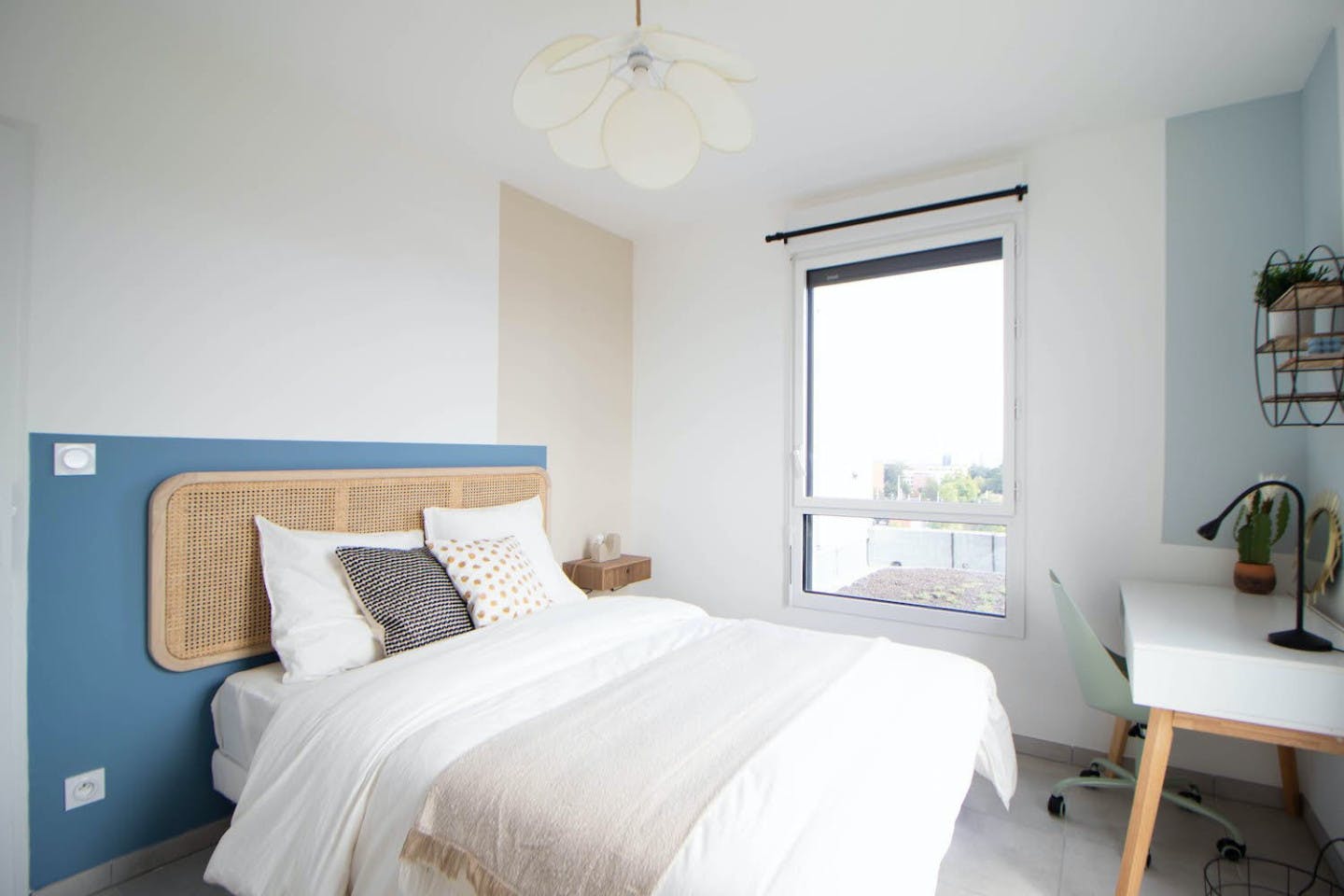 Refined 11 M² Bedroom Near Lyon - LYO49 - 3