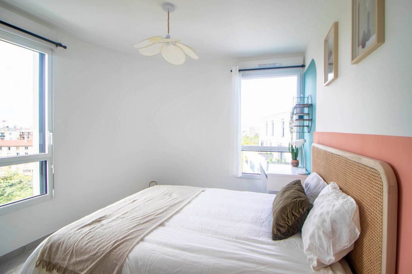 11 M² Colourful Bedroom - 8