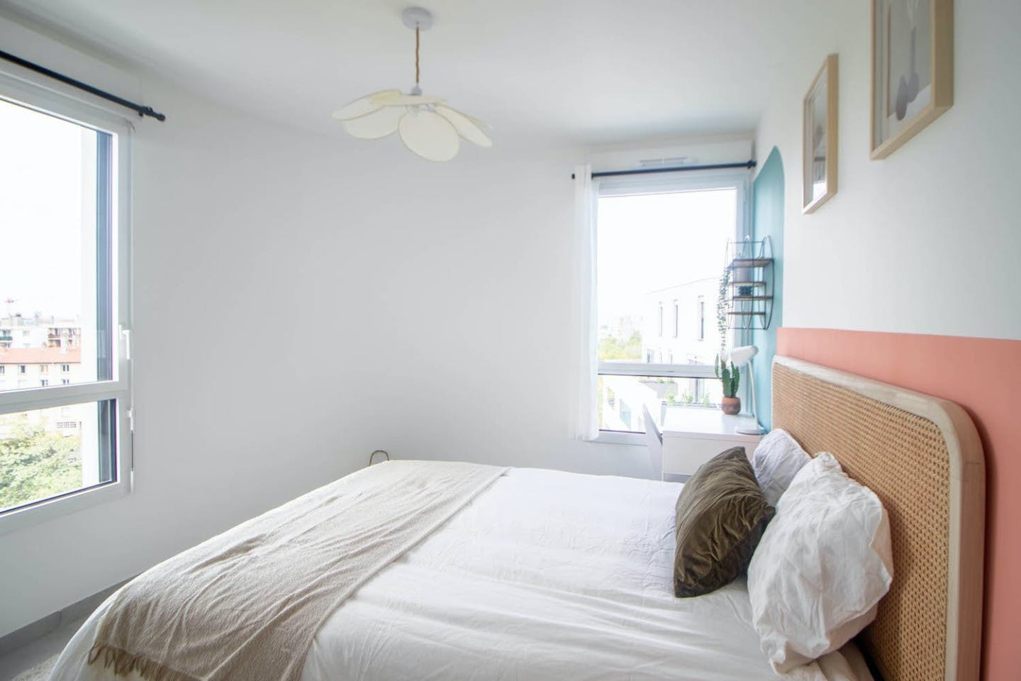 11 M² Colourful Bedroom - 4