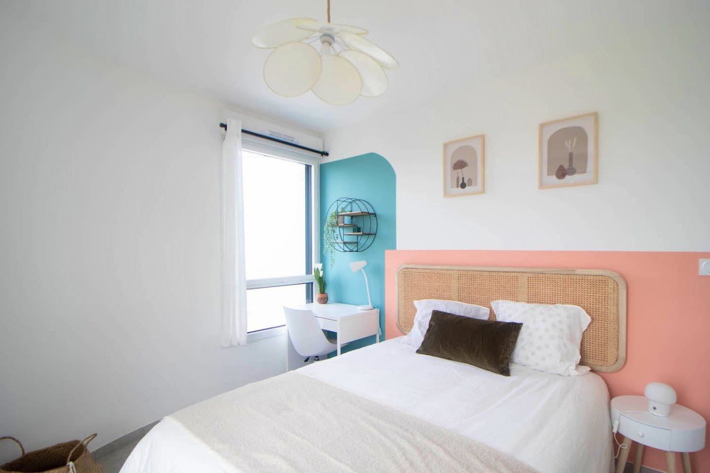 11 M² Colourful Bedroom - 6