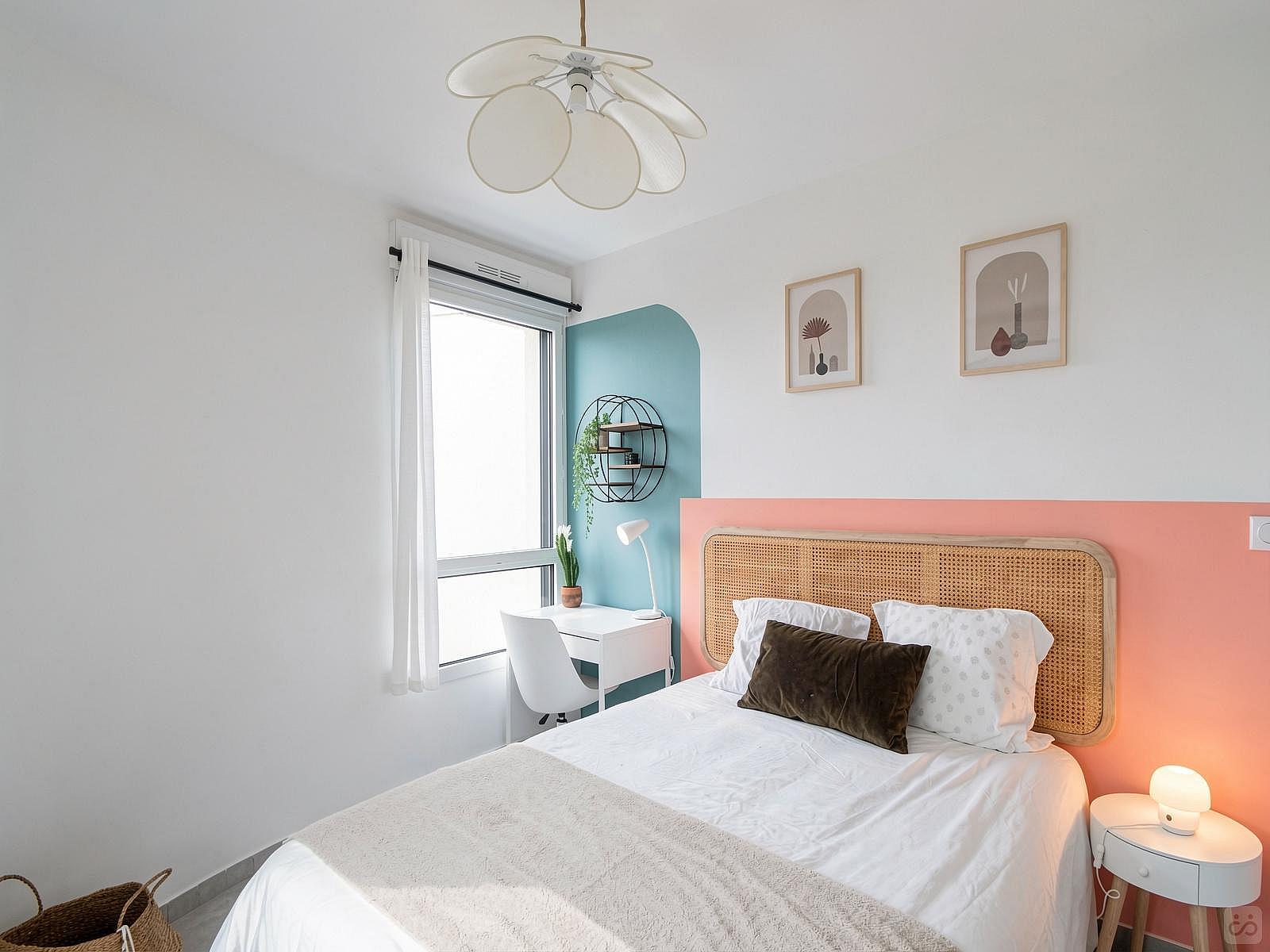 11 M² Colourful Bedroom - 22
