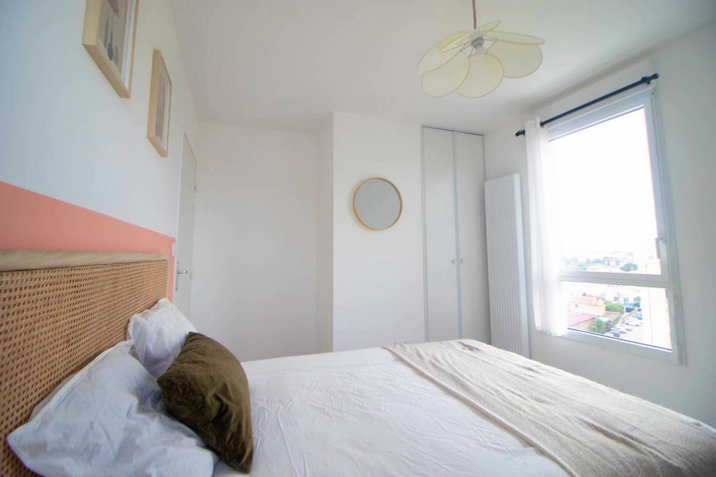 11 M² Colourful Bedroom - 7
