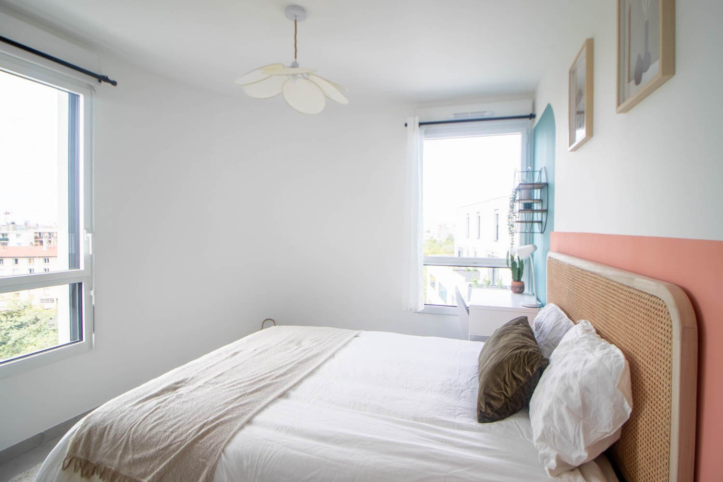 11 M² Colourful Bedroom - 12
