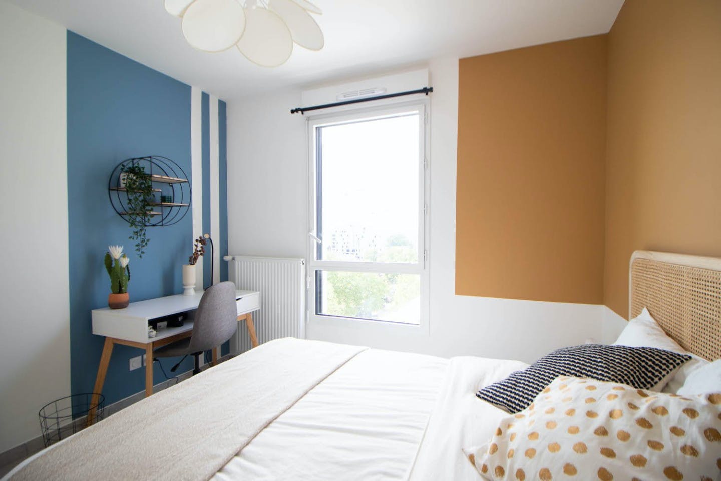 Elegant 10 M² Bedroom Near Lyon - LYO47 - 2