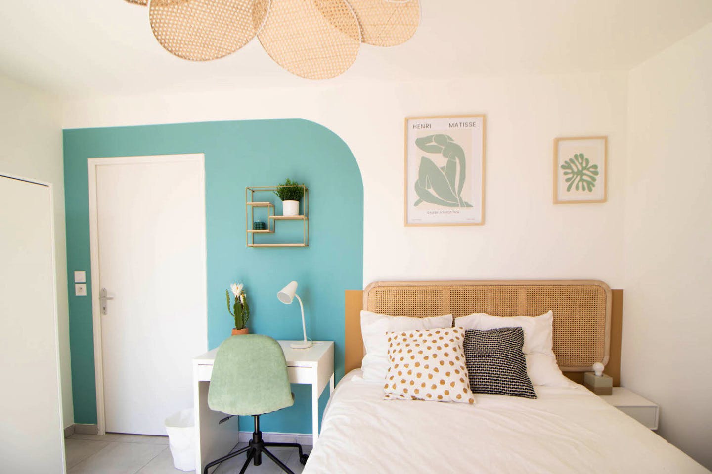 Charming Bedroom Of 11 M² Near Lyon - LYO46 - 12