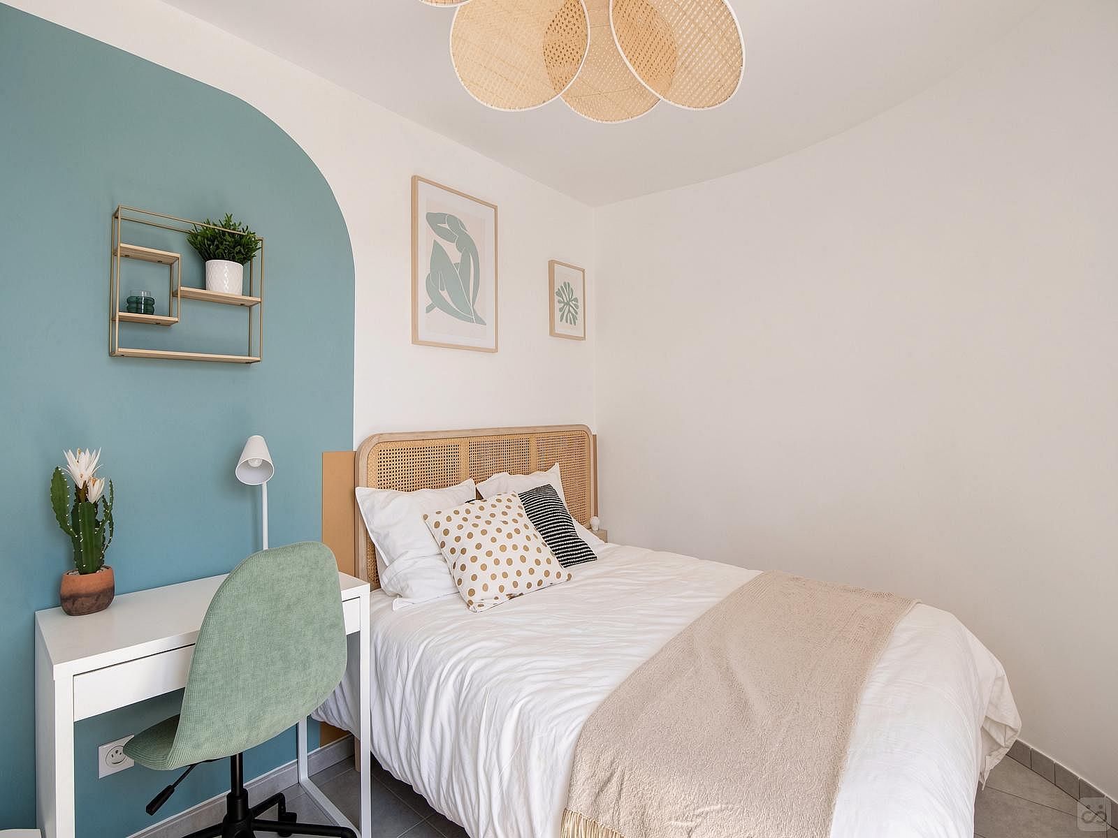 Charming Bedroom Of 11 M² Near Lyon - LYO46 - 32