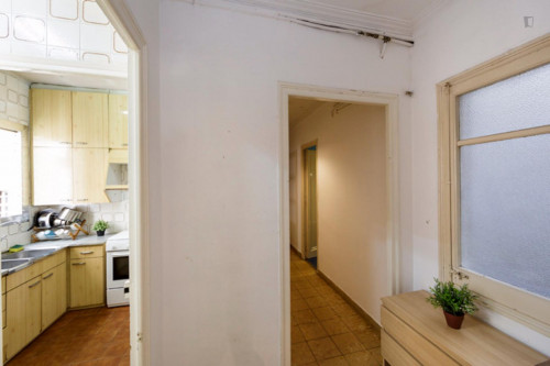 Great double bedroom close to Universitat Internacional de Catalunya