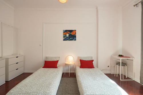 bright twin bedroom in Arroios  - Gallery -  5