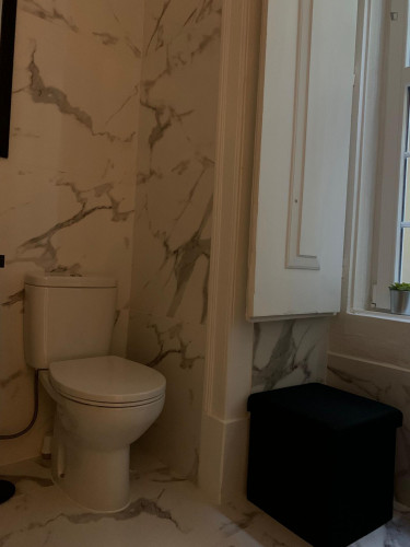 Nice double bedroom in very central area in Lisbon