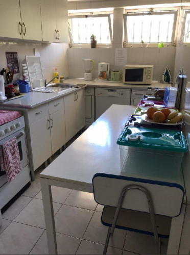 Cozy double bedroom in Central Cascais