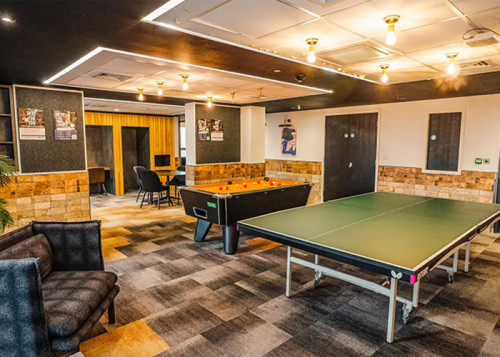 Ealing Residence - Flexible Tenancies - Entertainment