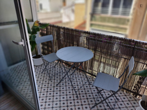 Comfortable double bedroom with a balcony, in Mercado - Gallery - 12