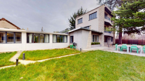 Graceful double bedroom in Roquette
