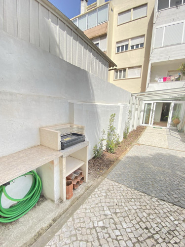 beautiful outdoor area, 2-bedroom apartment