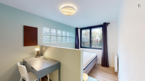 Tasteful double ensuite bedroom in Roquette