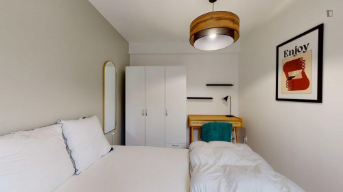 Comfy double bedroom close to Bobigny Campus