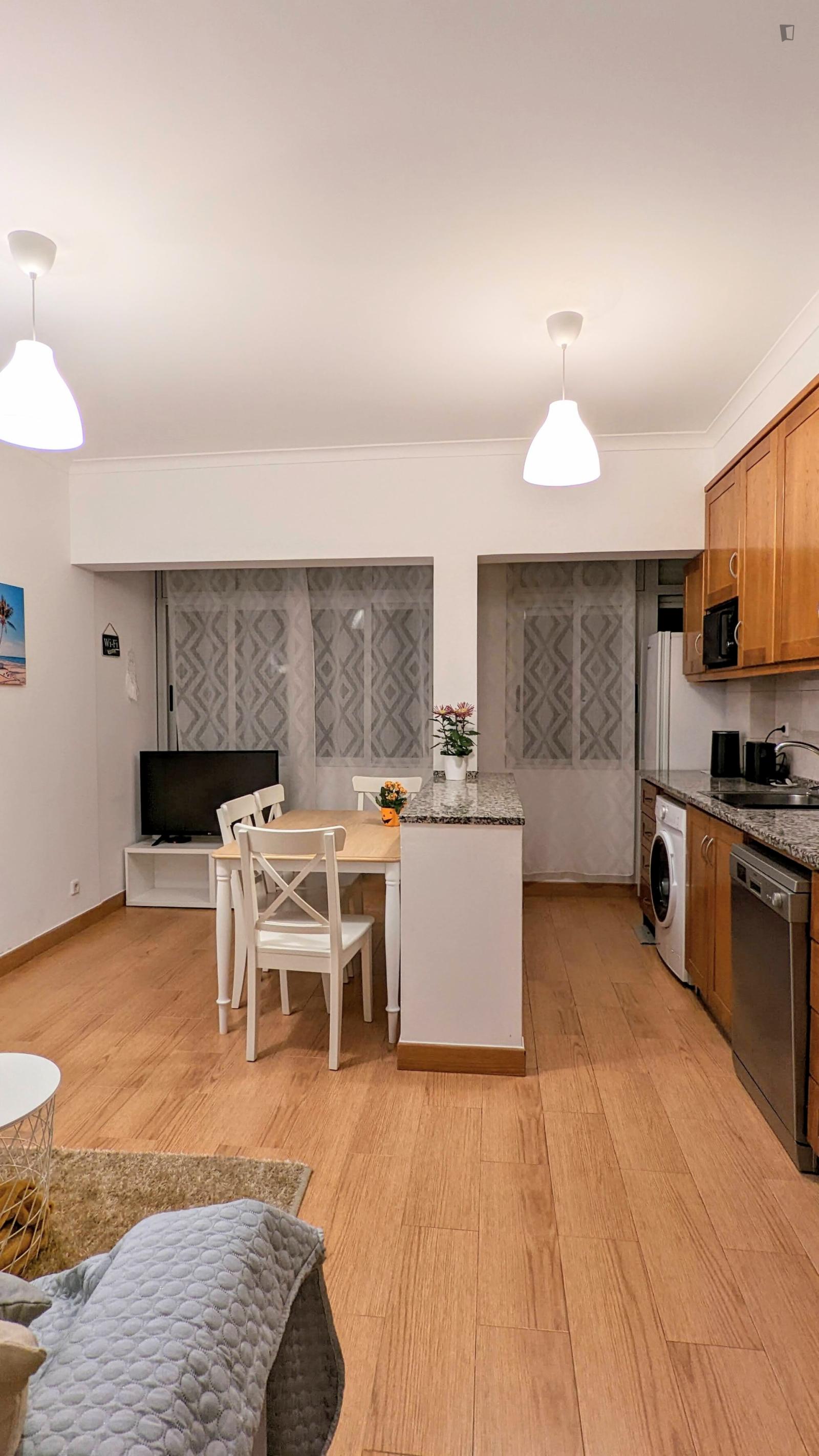 Lovely 2-Bedroom Apartment In Moscavide - Lovely 2-bedroom apartment in Moscavide - Gallery - 1