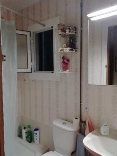 Single bedroom in 2-bedroom apartment - Gallery - 6