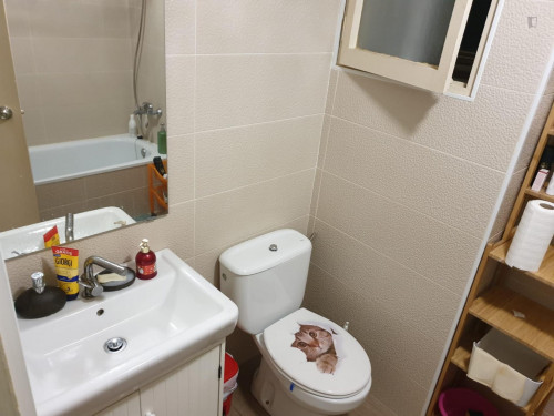 Double bedroom in 2-bedroom apartment - Gallery - 11