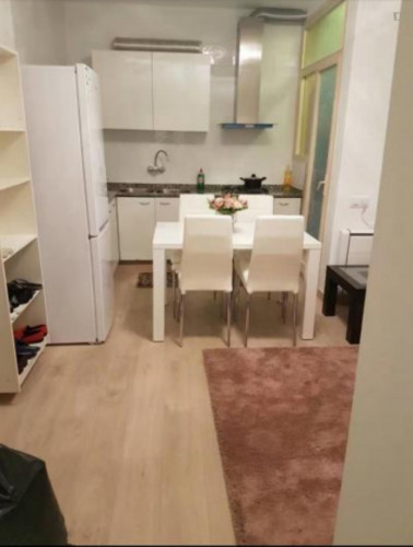 Double bedroom in 2-bedroom apartment - Gallery - 6