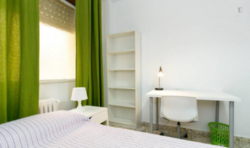 Sunny single bedroom in a flat, close to Universidad de Granada - Campus Fuentenueva - Gallery - 14