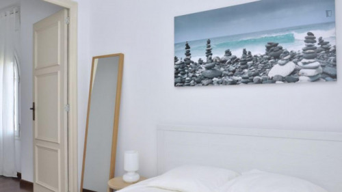 Double bedroom in 8-bedroom apartment