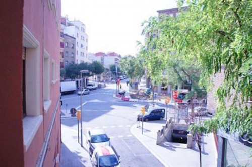 Practical single bedroom in a 3-bedroom flat, near the Maragall metro station - Gallery - 11