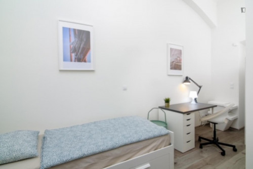Bright 1-bedroom apartment close to New Town