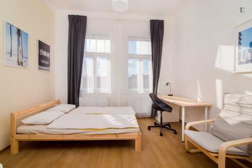 Cosy double bedroom in a 5-bedroom apartment not far from Folimanka park