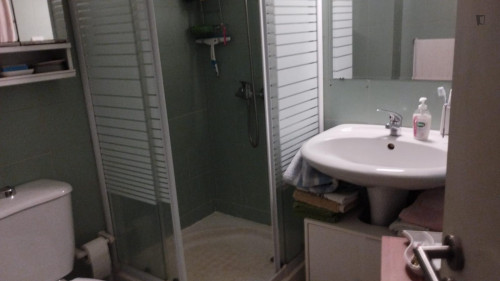 Great double bedroom close to Leiria train station