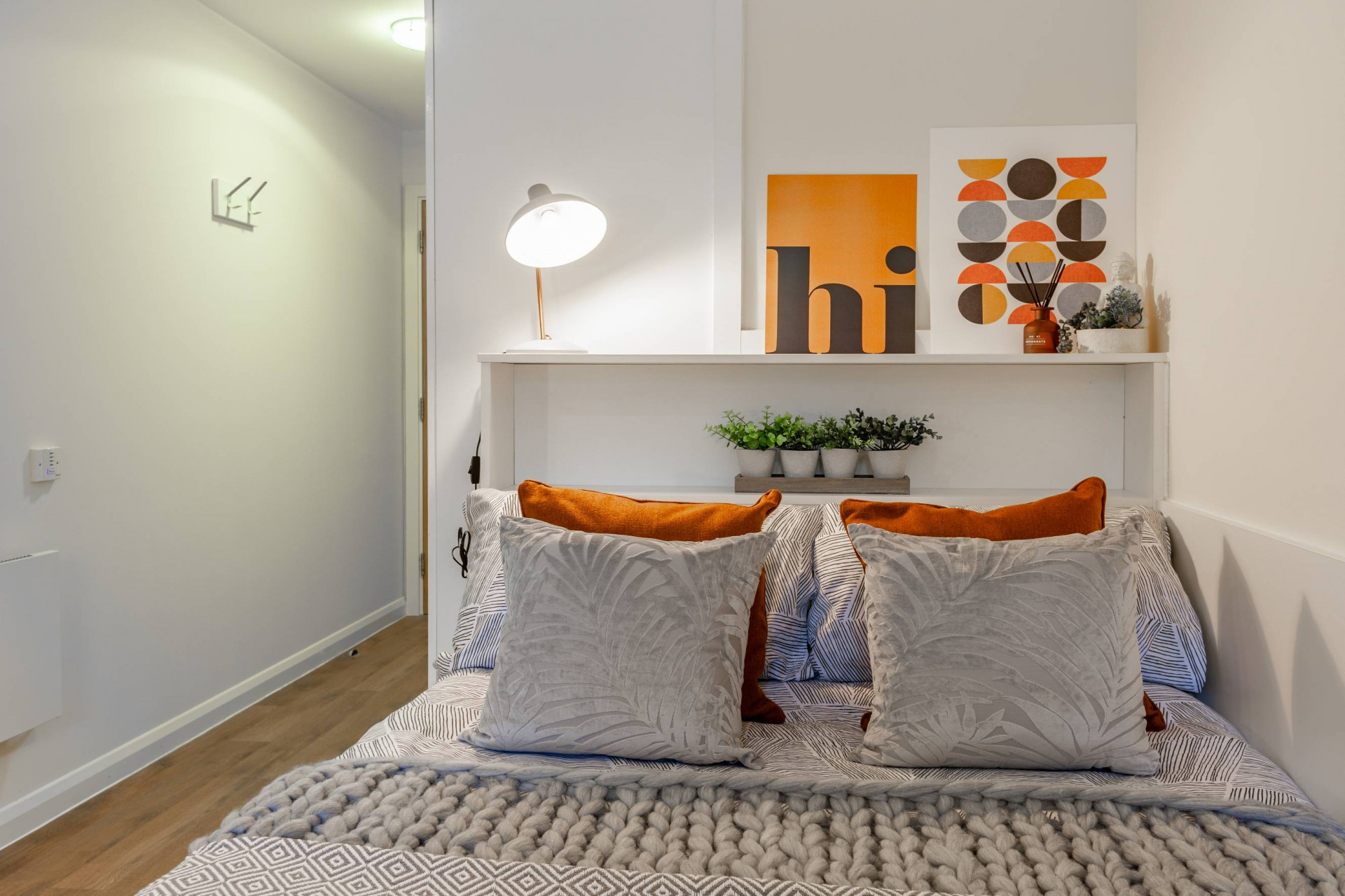 Silver En-Suite - Llys Y Deon - Gallery - 14