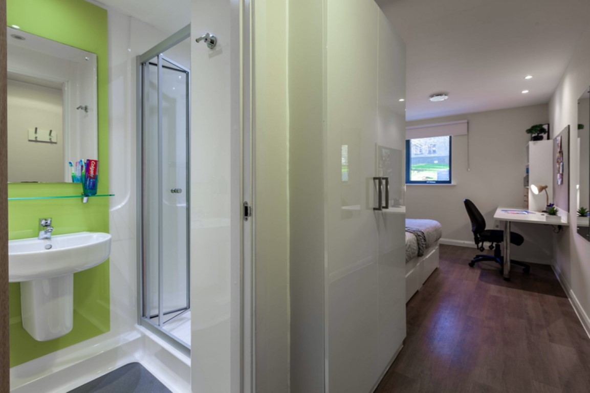  Silver En-Suite  -  Llys Y Deon  - Gallery -  5