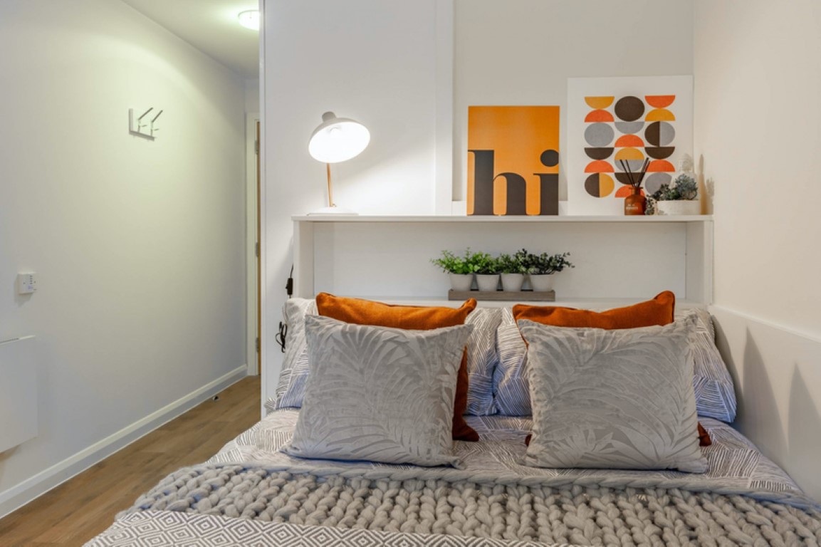 Silver En-Suite - Llys Y Deon - Gallery - 6