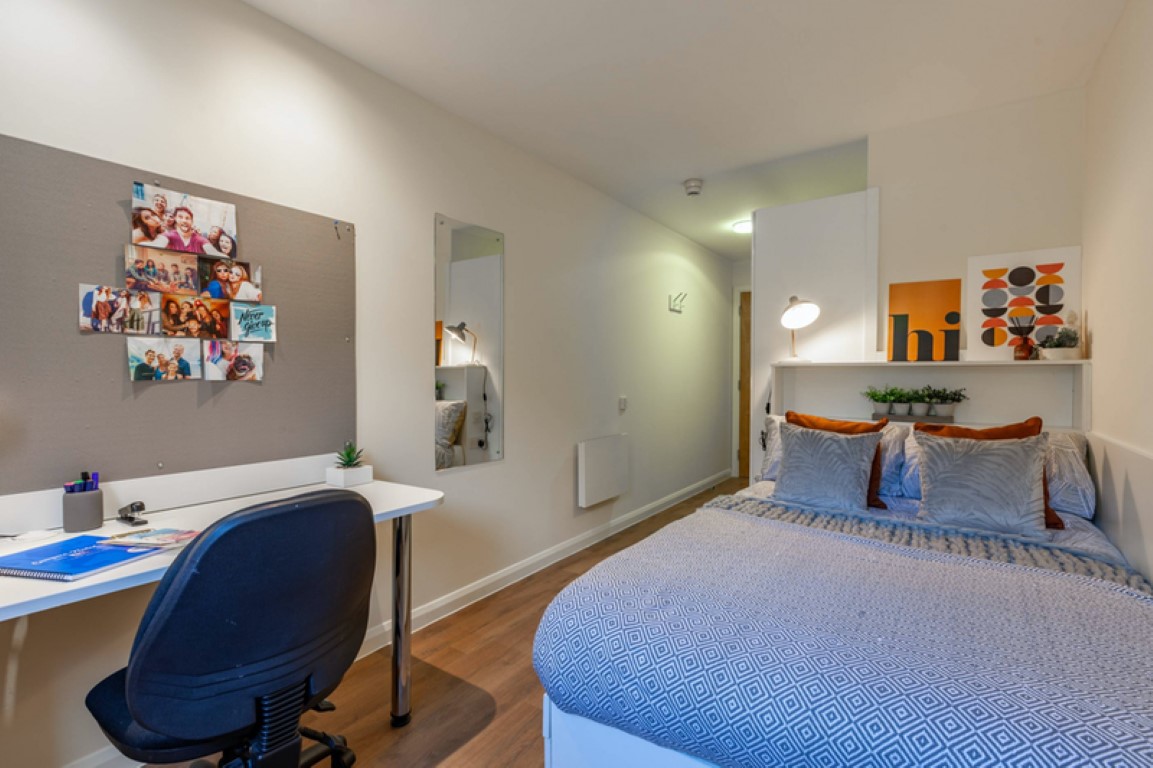  Silver En-Suite  -  Llys Y Deon  - Gallery -  1