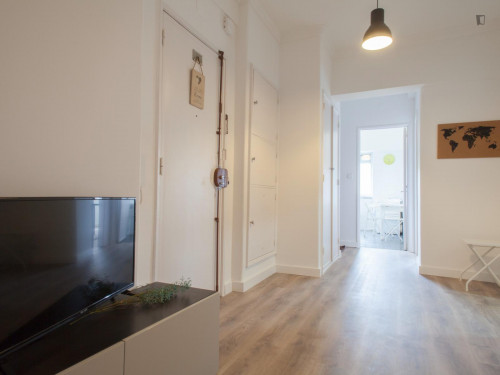 Sunny single bedroom in Lumiar - Gallery - 8