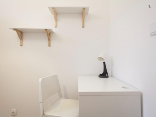 Very cosy single bedroom in Lumiar